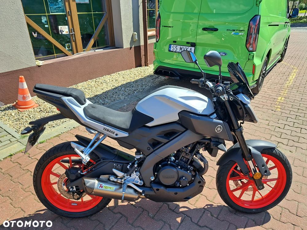 Yamaha MT - 22