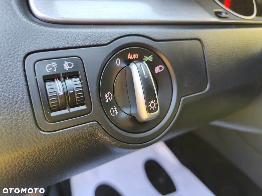 Volkswagen Passat 2.0 TDI BlueMotion Technology Highline - 32