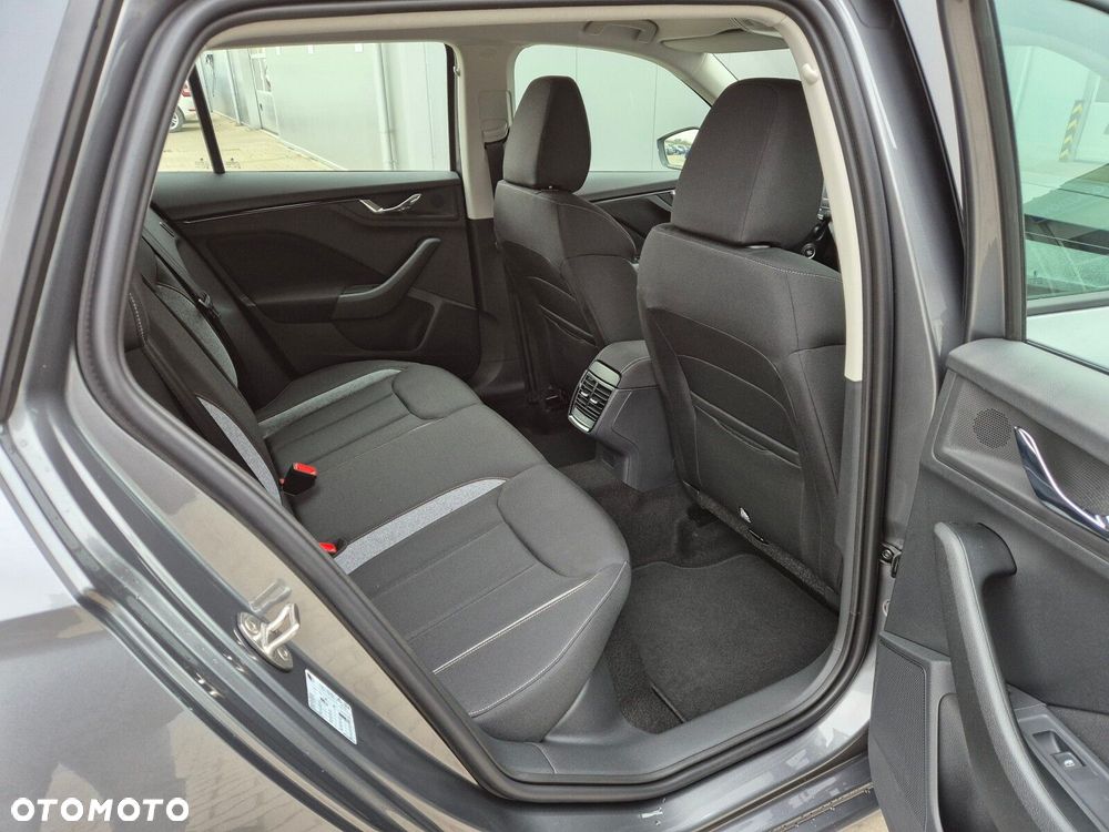 Skoda Scala 1.0 TSI Edition 130 DSG - 11