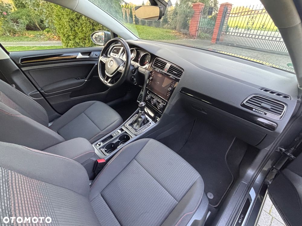 Volkswagen Golf Variant 1.4 TSI Sound - 24