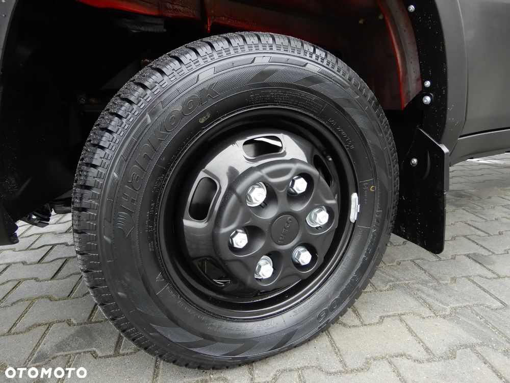 Iveco DAILY 50C18 Wywrotka Kiper Wywrot x 3 Strony 3996 mm Długi 8 E.Palet Renomowanej Firmy RomCar Rozstaw Osi 4100 mm WZMACNIANY HAK 3500 Kg 98 Tys Km Przeb. Stan Auta JAK NOWY POLECAM - 7