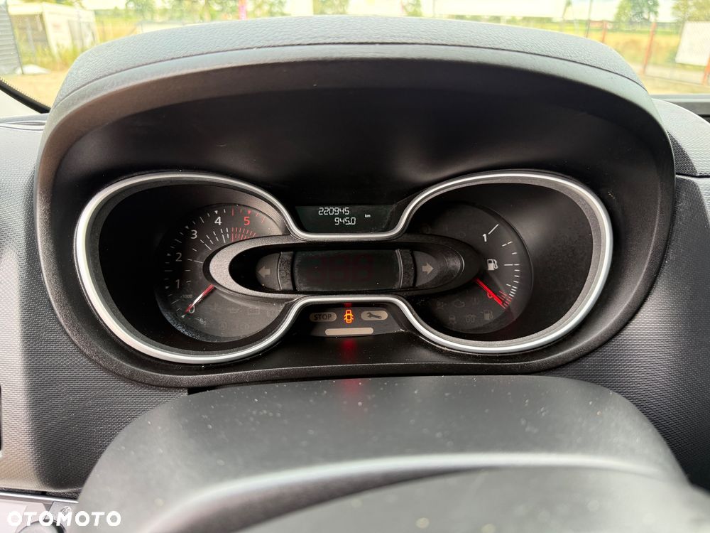 Renault Trafic - 32