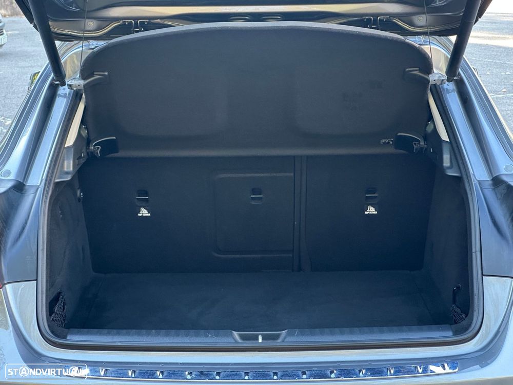 Mercedes-Benz GLA 180 d 7G-DCT Urban - 19