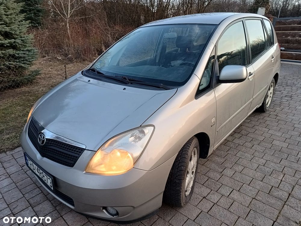 Toyota Corolla Verso - 1