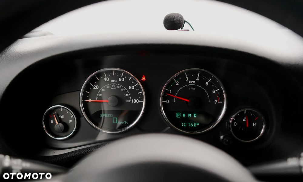 Jeep Wrangler 3.6 Unlim Sahara - 34