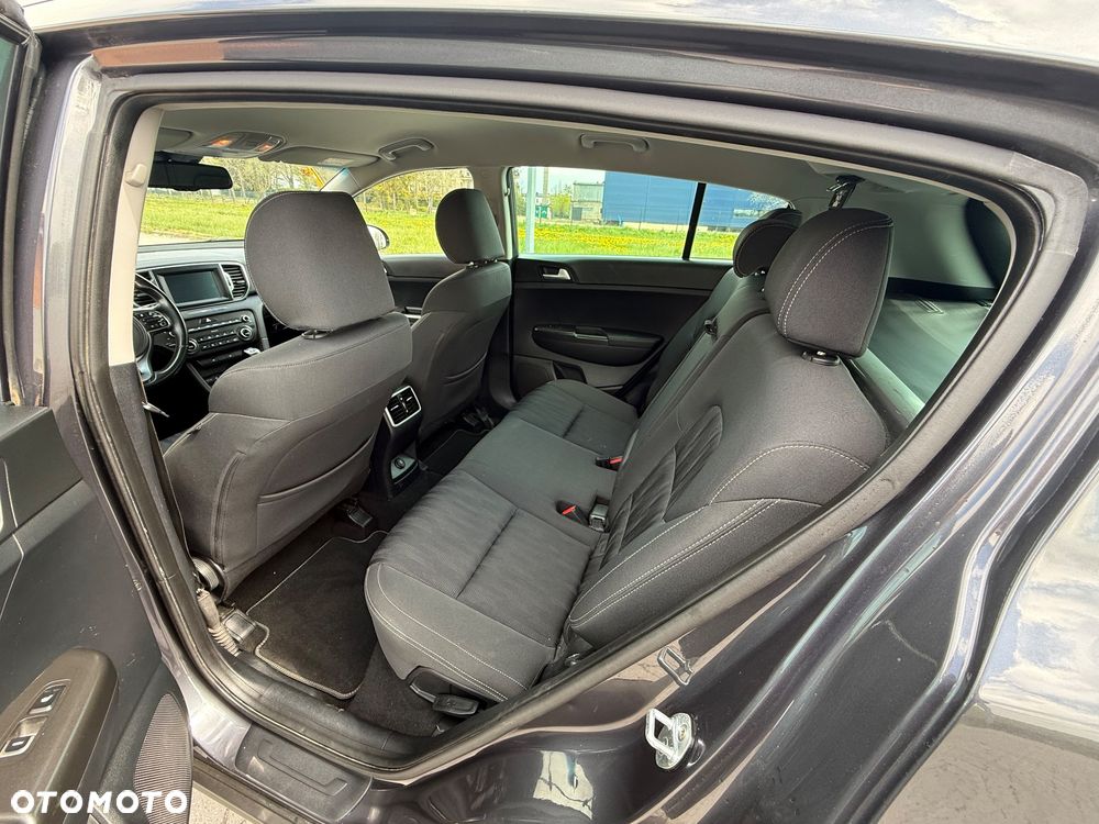 Kia Sportage 1.7 CRDI 2WD Spirit - 12