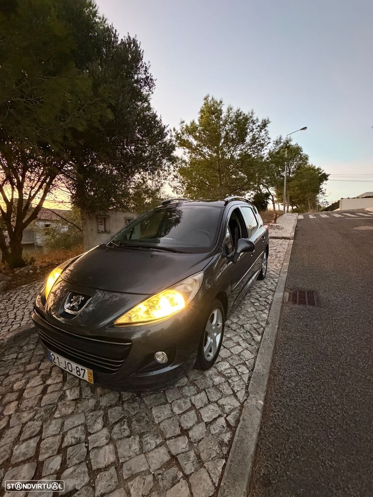 Peugeot 207 SW 1.6 HDi Premium - 9
