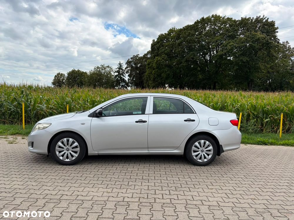 Toyota Corolla - 7