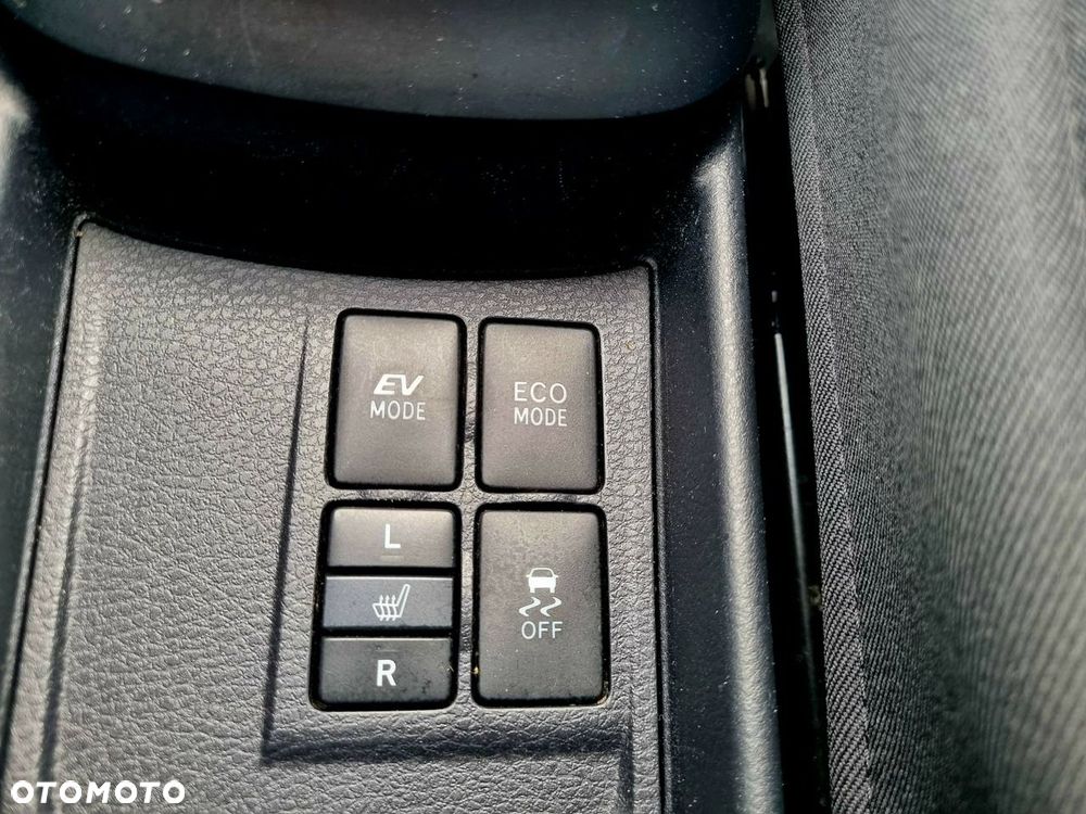 Toyota Yaris Hybrid 100 Active EU6 - 21