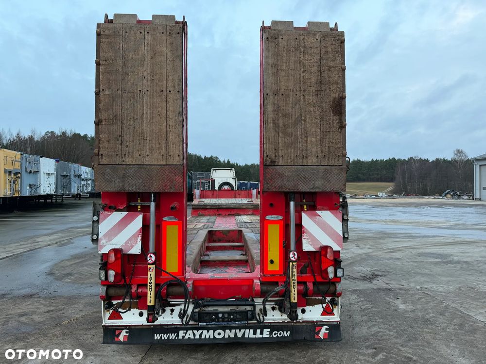 Faymonville Niskopodwoziowa 4-osie Najazdy Hydrauliczne DMC: 65800 kg - 4