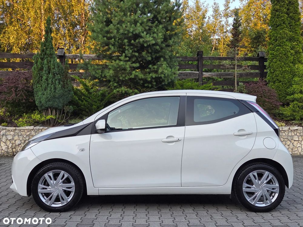 Toyota Aygo x-play touch - 4