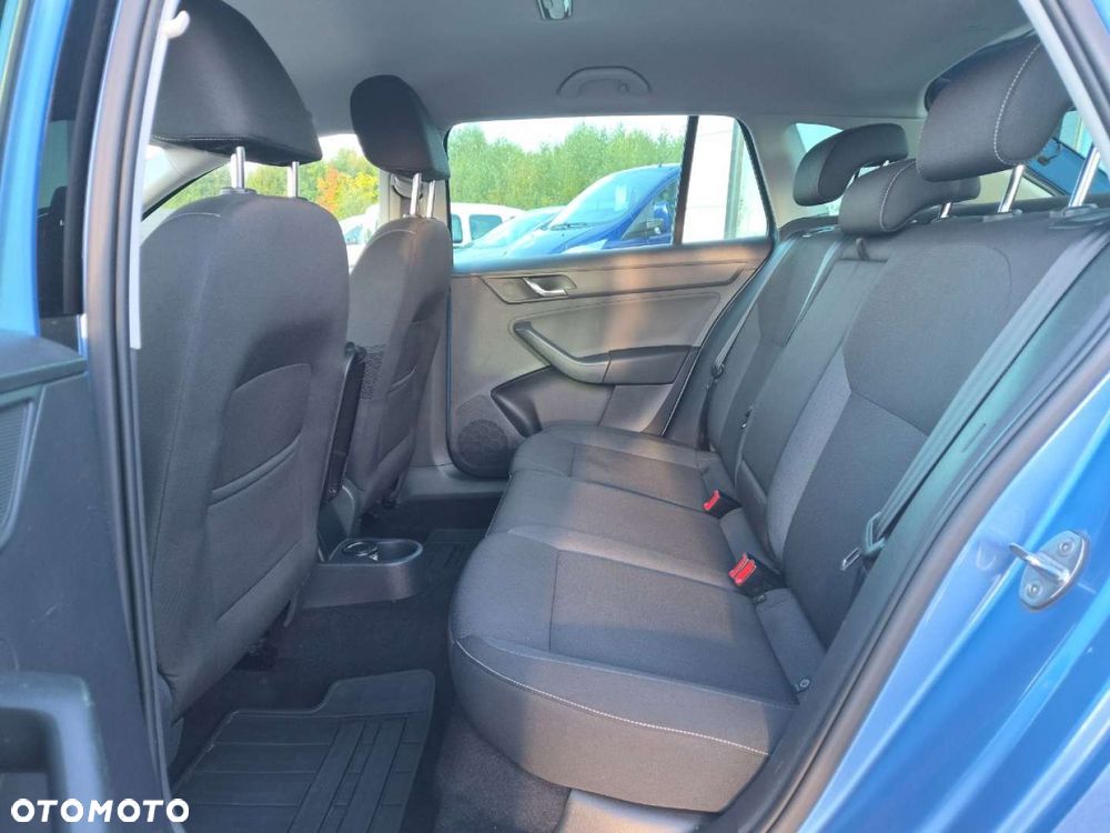 Skoda RAPID 1.2 TSI Edition - 8