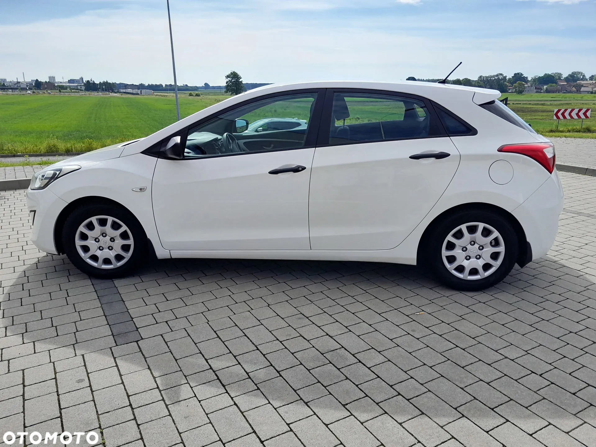 Hyundai i30 1.4 Base - 8