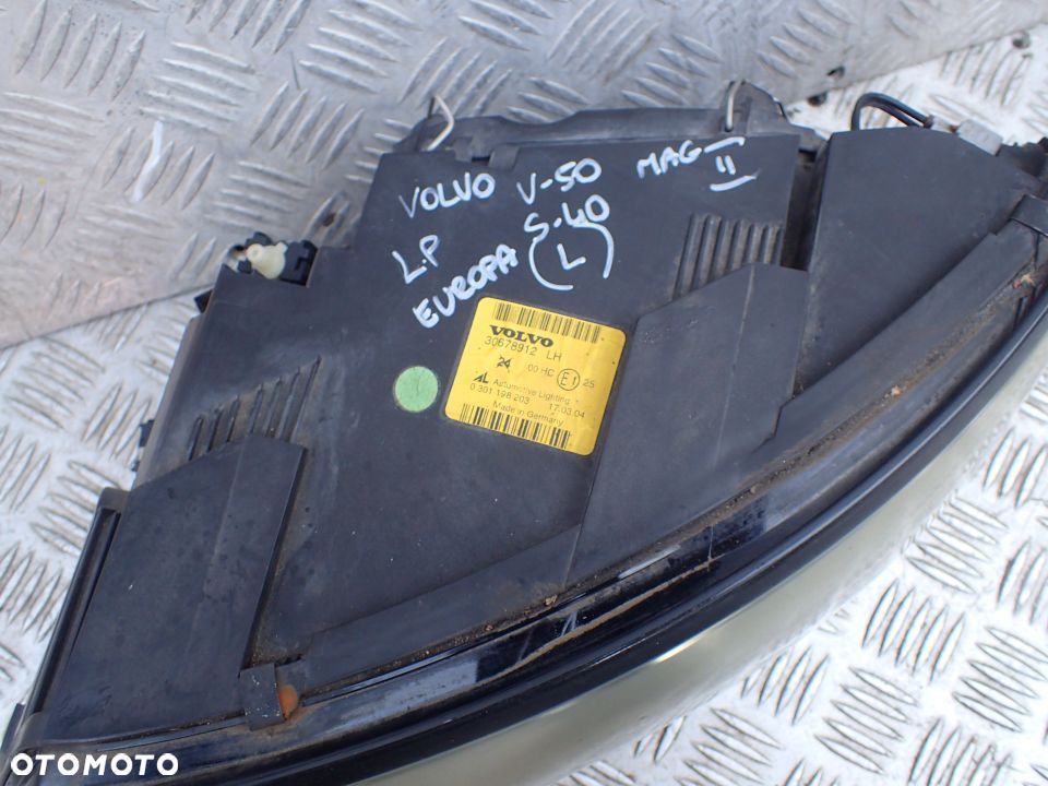 LAMPA SOCZEWKA LEWY PRZÓD VOLVO V50 S40 II 30678912 RADOM - 3