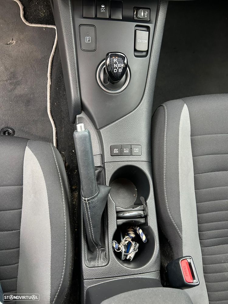 Toyota Auris Touring Sports - 26