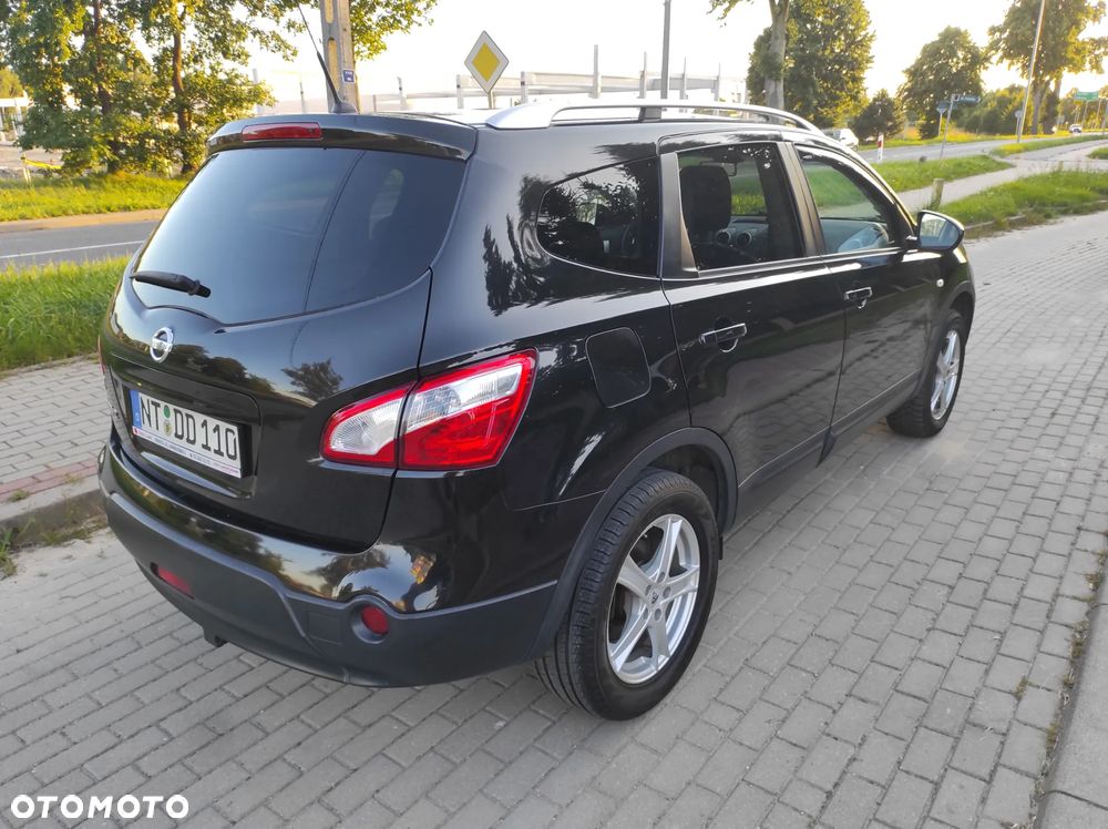 Nissan Qashqai+2 - 3