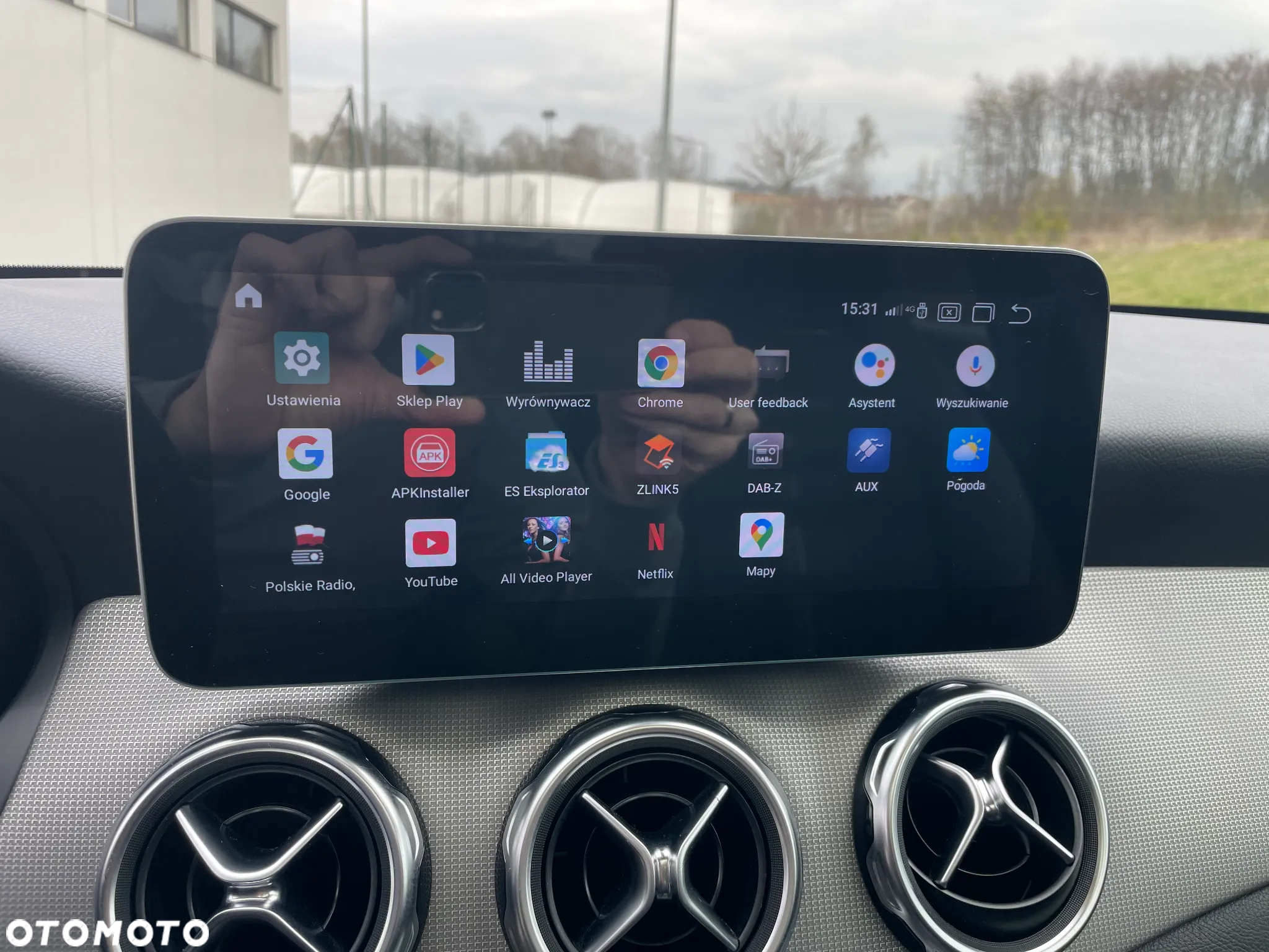 Mercedes-Benz GLA 180 7G-DCT - 8