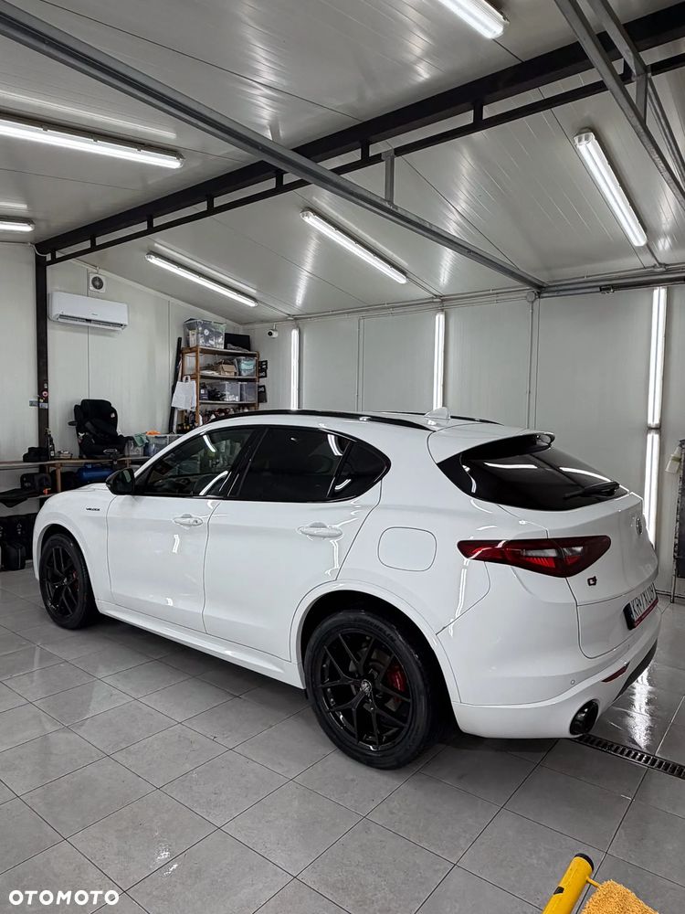Alfa Romeo Stelvio 2.0 Turbo Veloce Q4 - 2