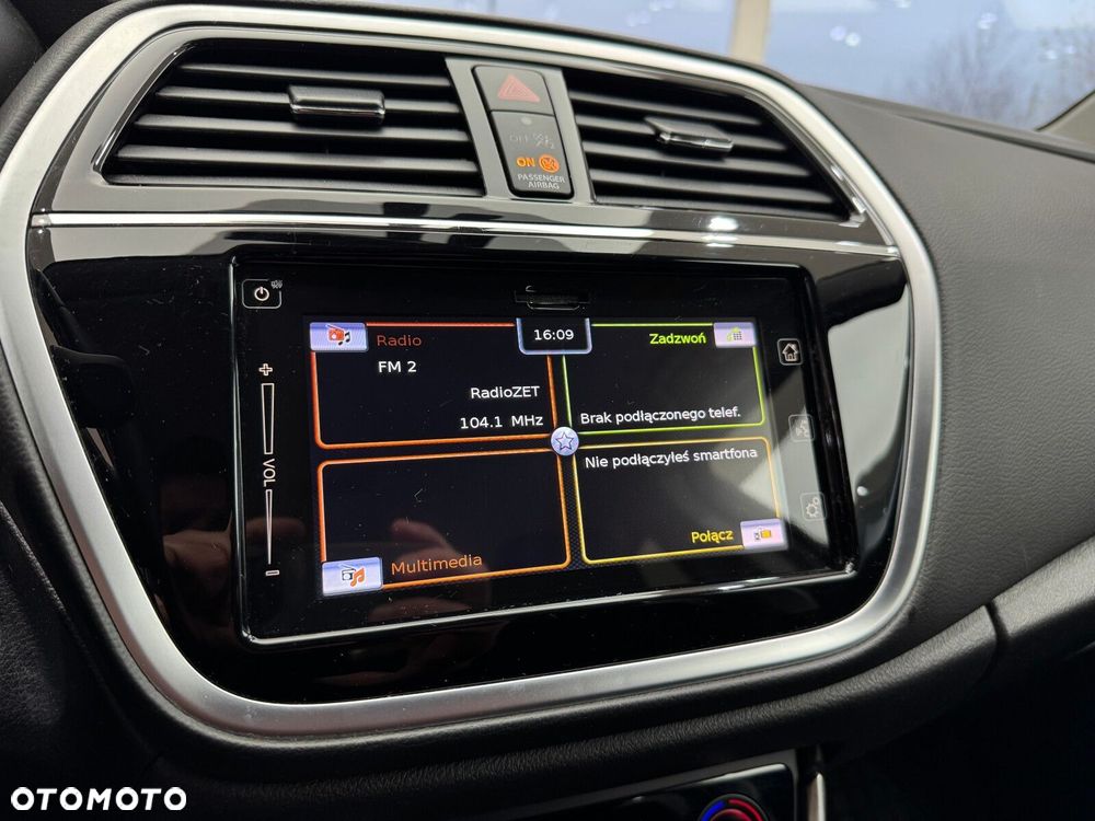 Suzuki SX4 S-Cross 1.4 T Premium 4WD - 28