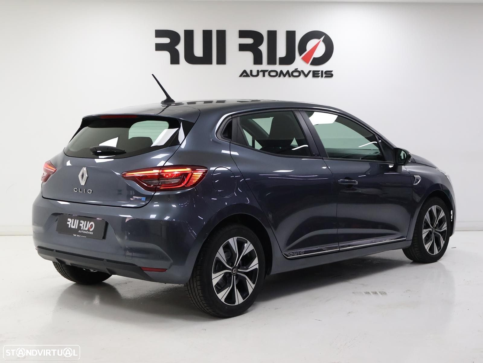 Renault Clio 1.6 E-Tech Intens - 3