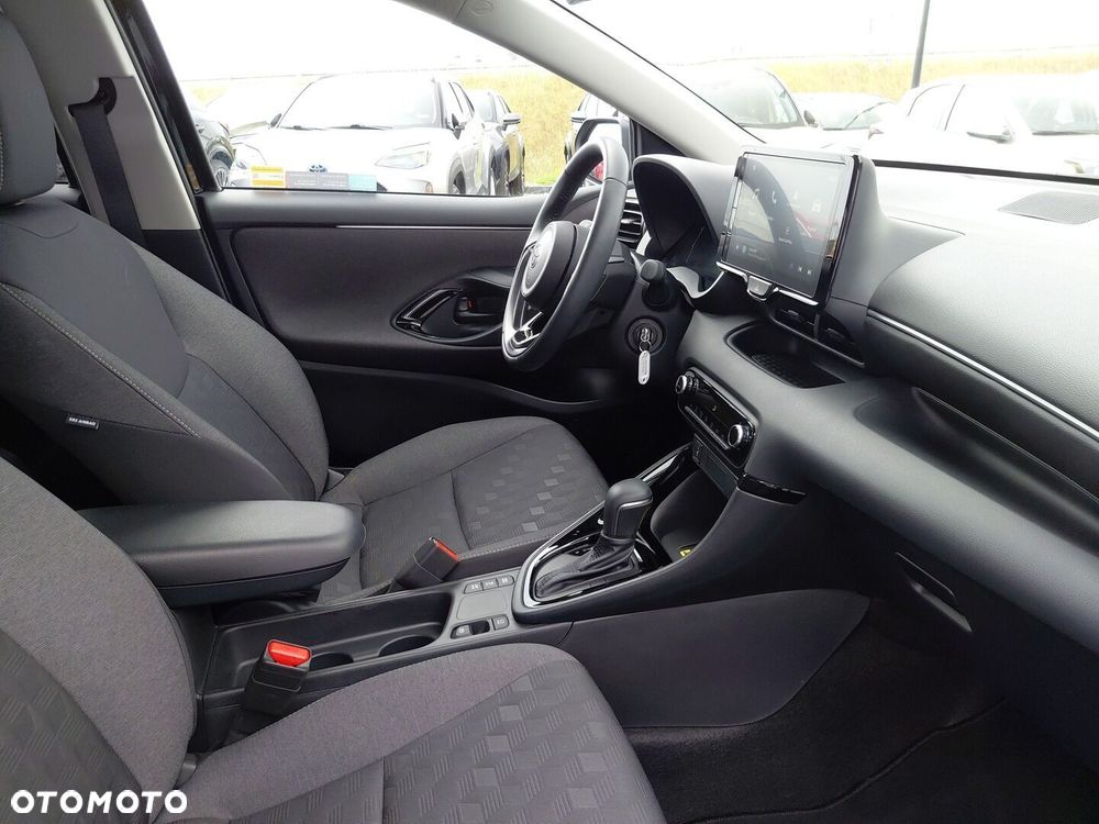 Toyota Yaris Hybrid 1.5 Style - 9
