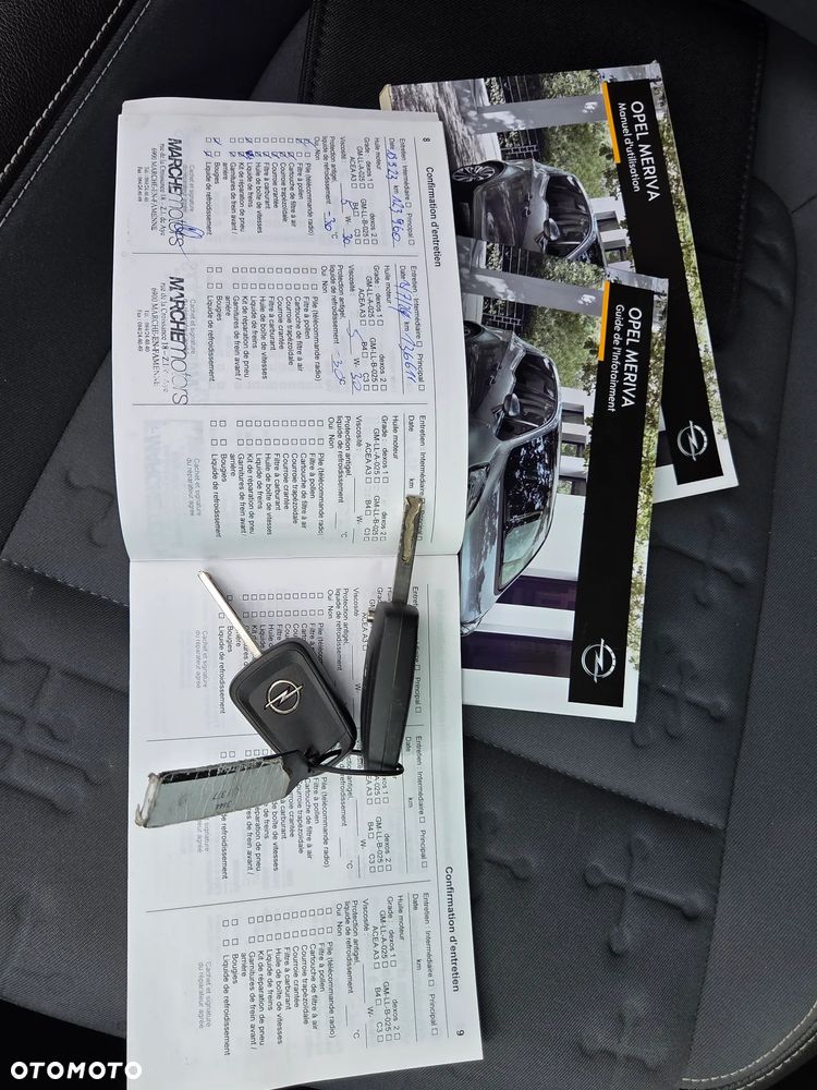 Opel Meriva 1.4 T Cosmo S&S - 28