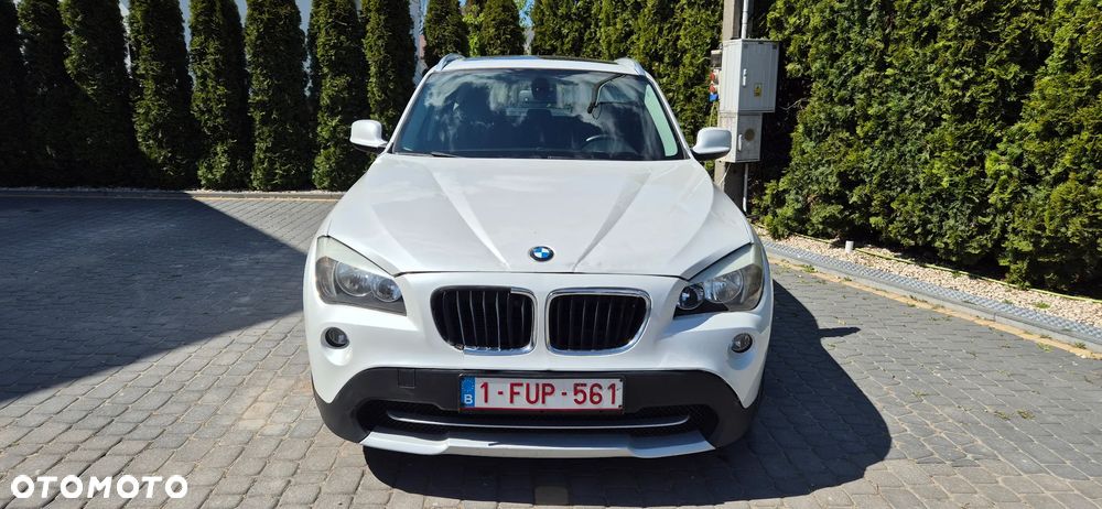 BMW X1 xDrive18d - 11