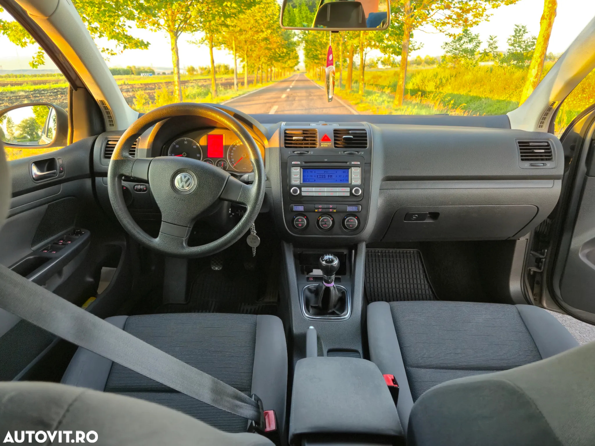 Volkswagen Golf 1.9 TDI Comfortline BlueMotion - 5