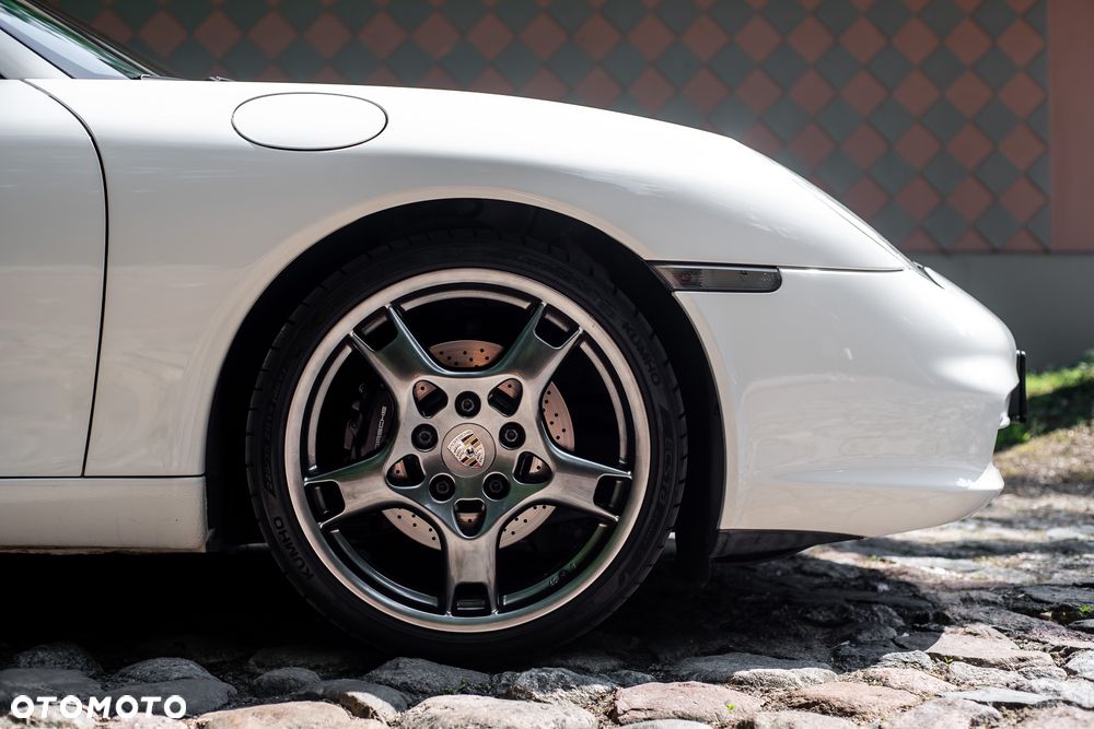 Porsche 911 - 28
