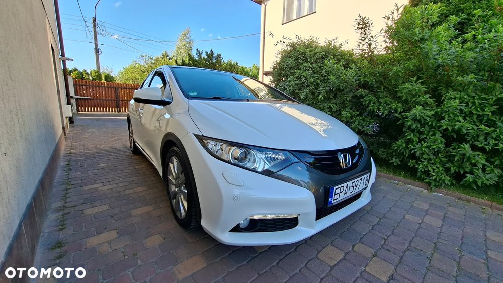 Honda Civic 1.8 i-VTEC Executive - 1