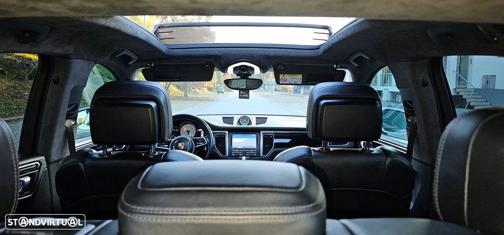 Porsche Macan S - 26