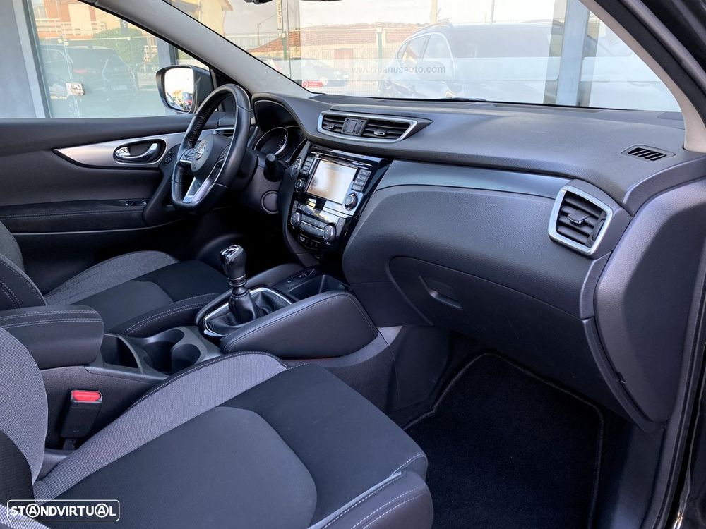 Nissan Qashqai 1.5 dCi N-Connecta 18 - 11