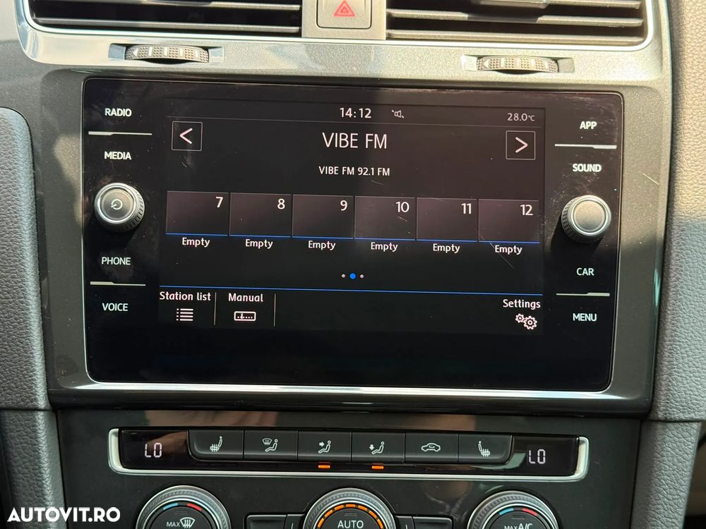 Volkswagen Golf - 11