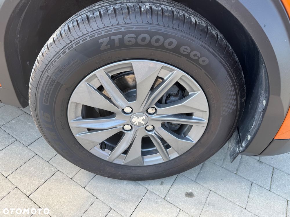 Peugeot 2008 1.2 PureTech Active S&S EAT8 - 4