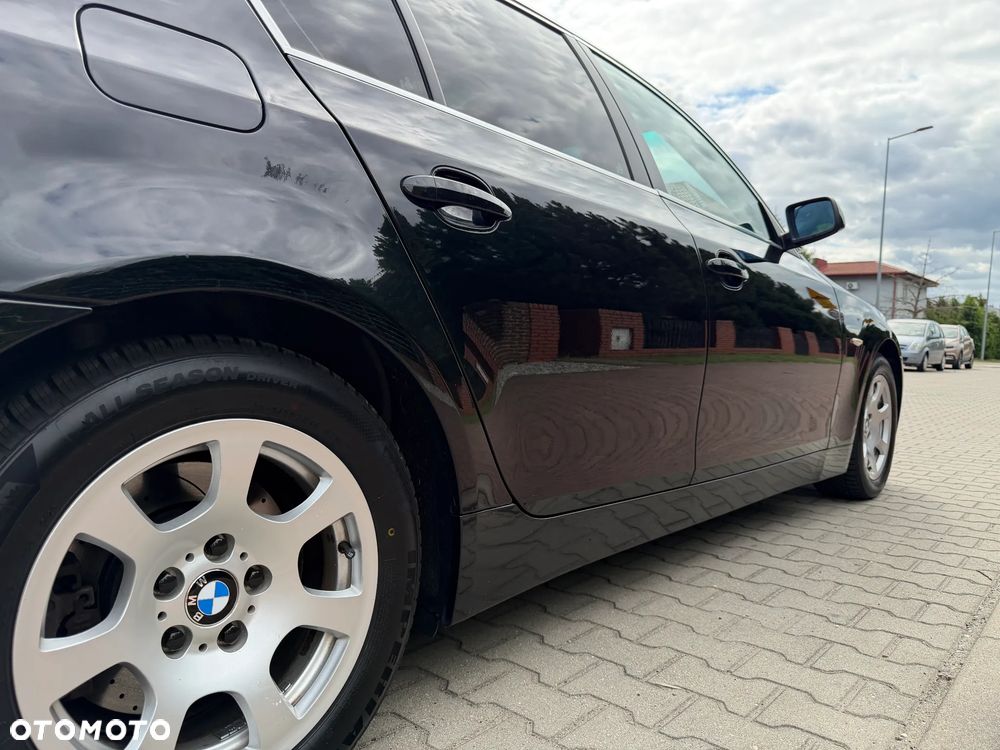 BMW Seria 5 523i - 14