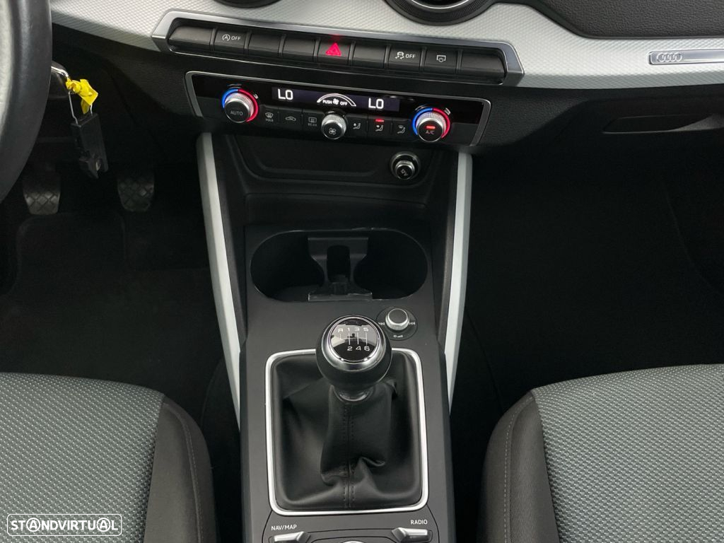 Audi Q2 1.0 TFSI Design - 16
