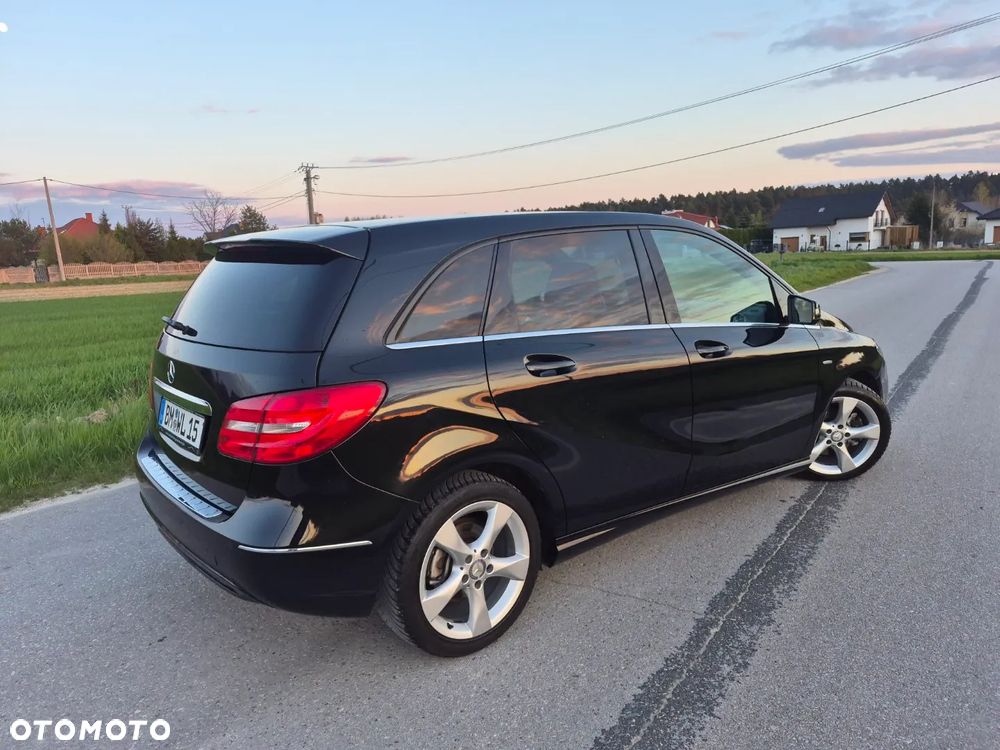 Mercedes-Benz Klasa B 200 BlueEFFICIENCY Edition 1 - 10