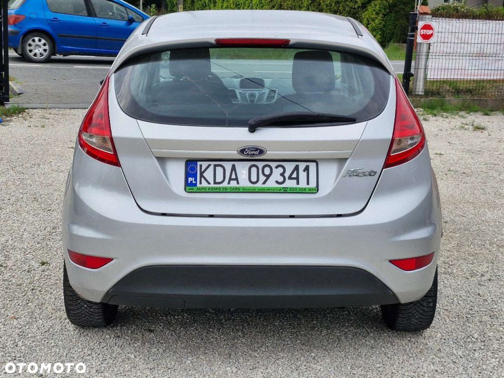 Ford Fiesta - 7