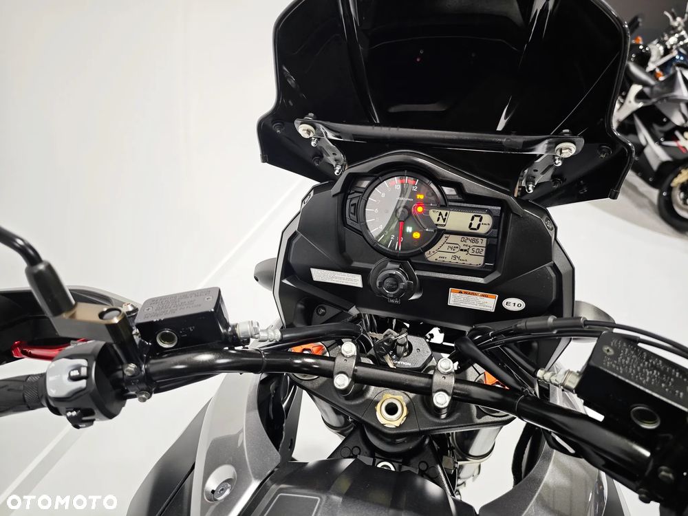 Suzuki V-STROM - 5