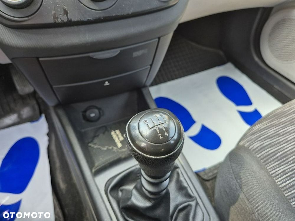 Kia Ceed - 16