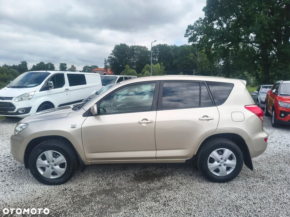 Toyota RAV4 2.2 D-4D Sol - 10