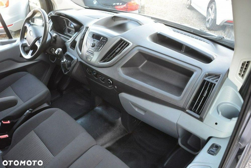 Ford Transit - 13