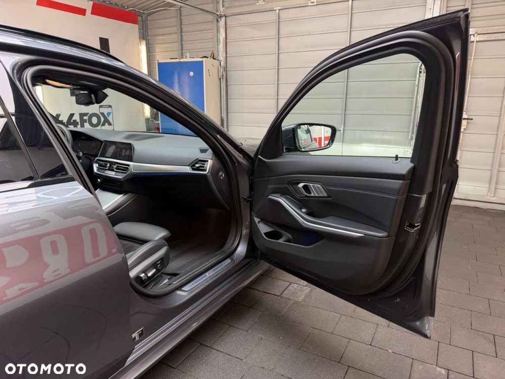 BMW Seria 3 - 40