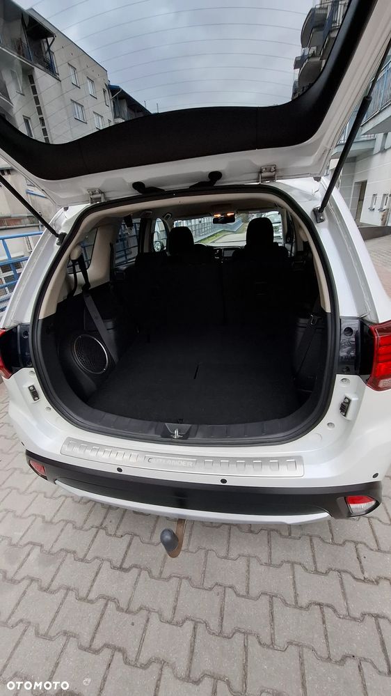 Mitsubishi Outlander 2.0 Intense + Navi 4WD CVT - 11