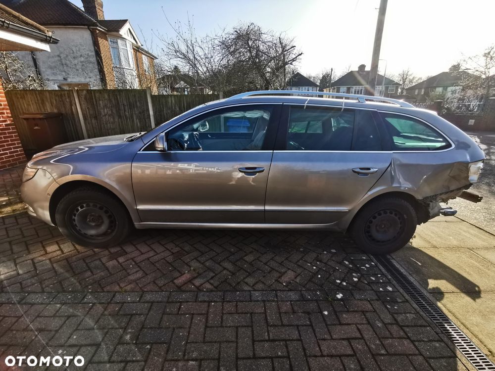 Skoda Superb - 4
