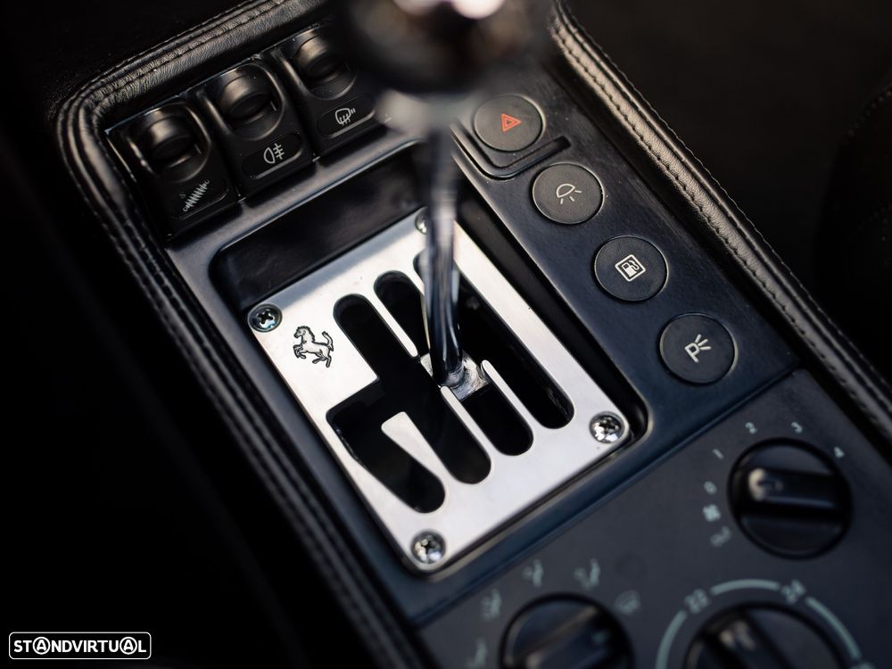 Ferrari 355 Spider - 36