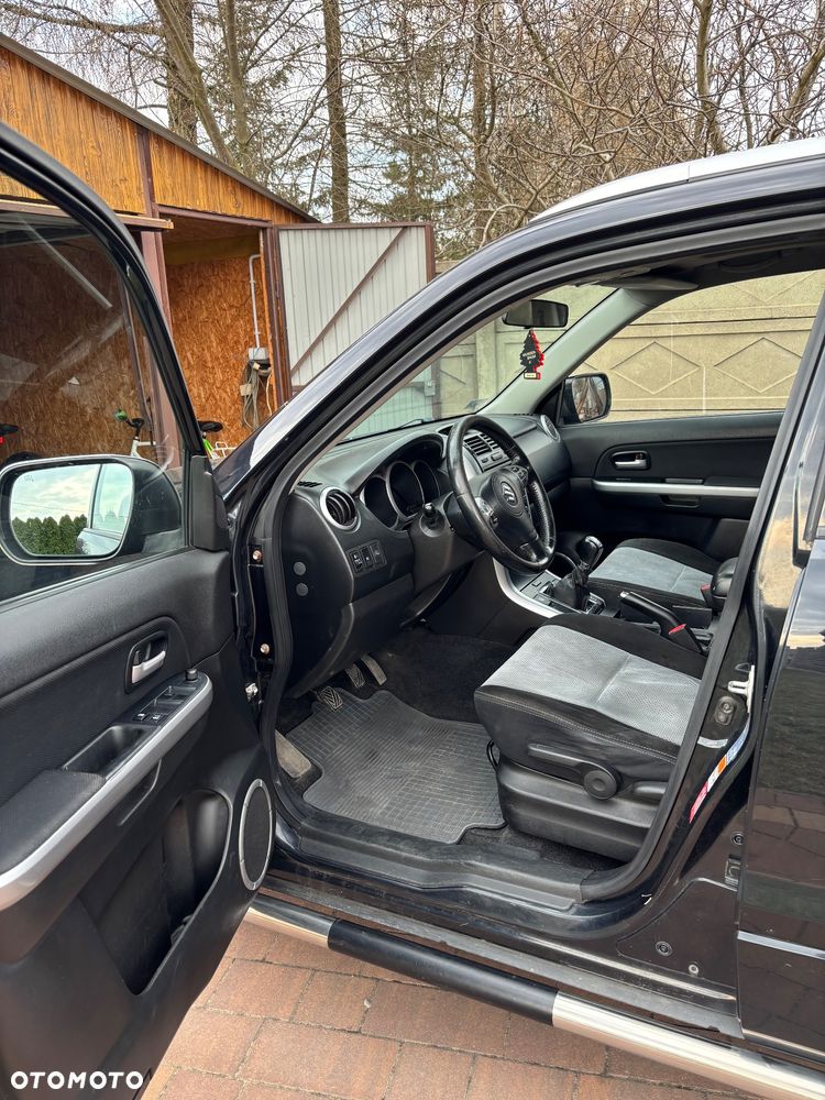 Suzuki Grand Vitara 1.9 DDiS Comfort DPF Limited - 8