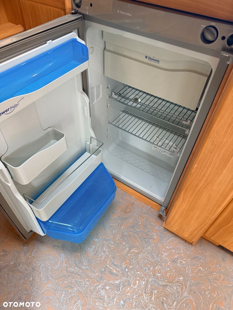 Adria ADIVA 502 UP-mover, przedsionek bogate wyposażenie - 15