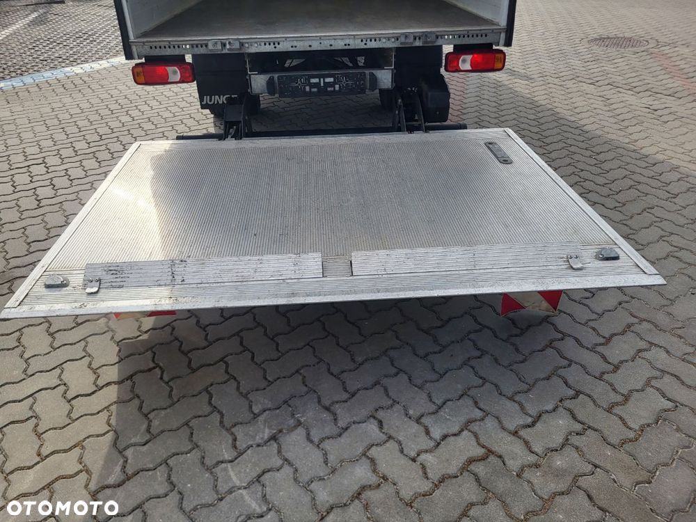 Iveco 35C16 Kontener 2024 cena 117.000Netto - 10