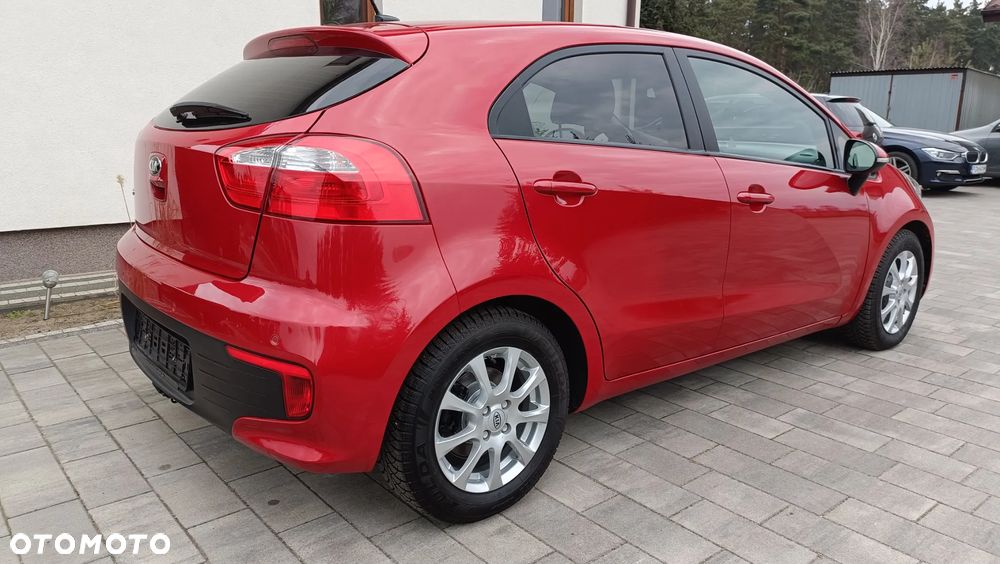 Kia Rio 1.4 Fifa World Cup Edition - 32